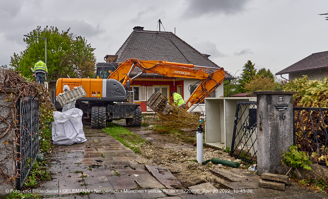 26.04.2022 - Baustelle Niederalmstraße 16